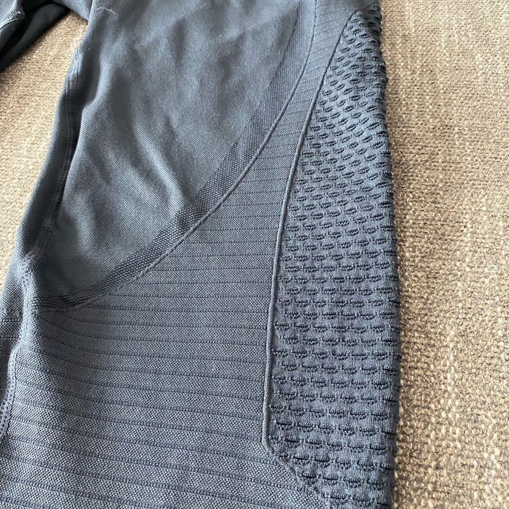 ZYIA Active Grey Performance Legging - Mid Rise - Picture 5 of 5